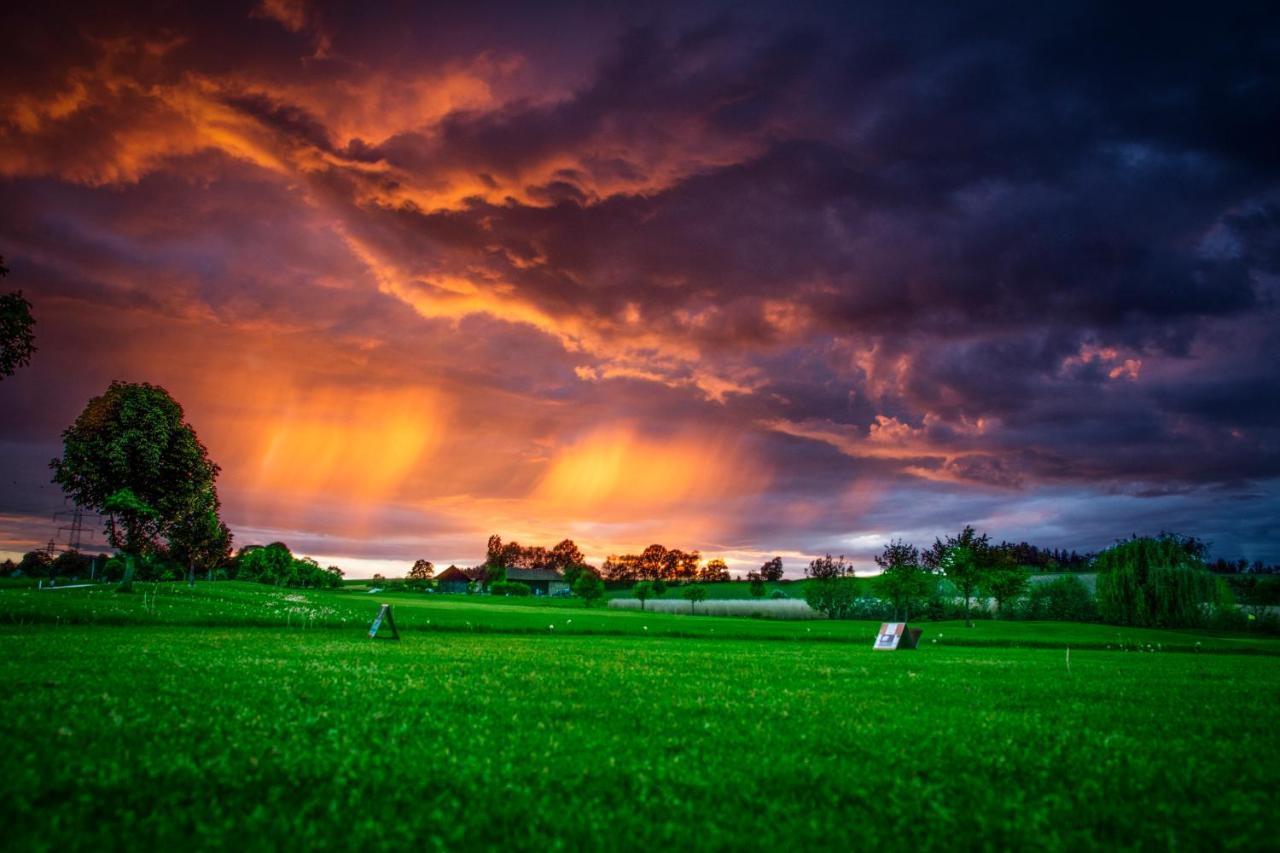 Og'S Golf Lodge Kematen an der Krems ภายนอก รูปภาพ